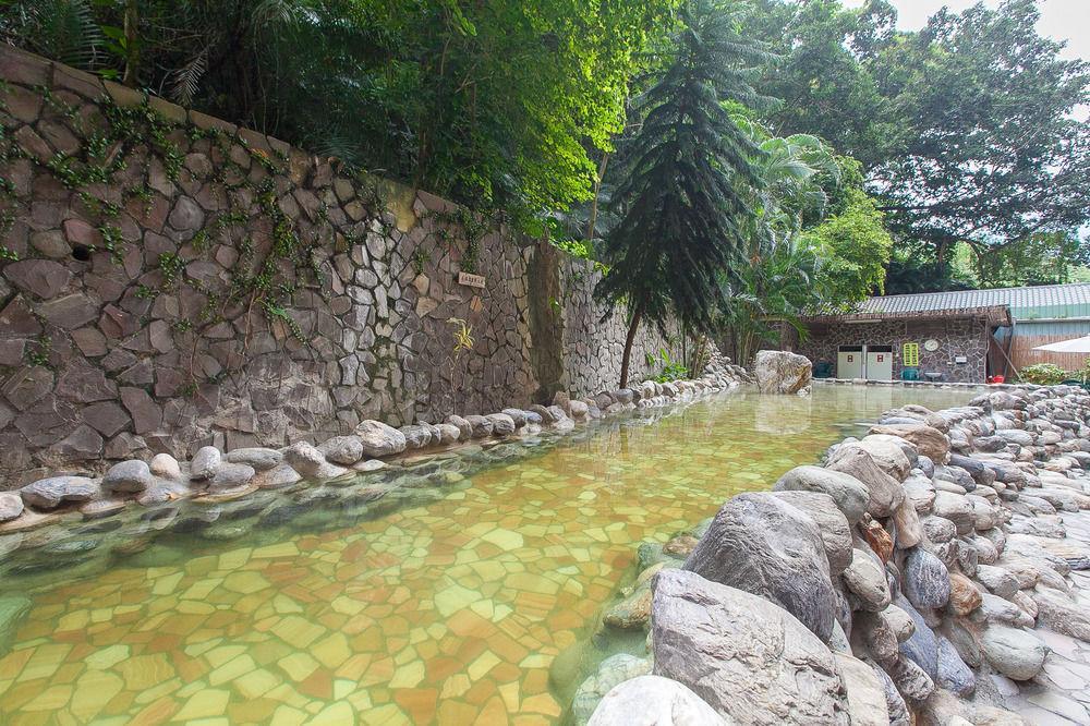 โกยา ฮอต สปริง โฮเต็ลแอนด์สปา Hotel Wenquan ภายนอก รูปภาพ