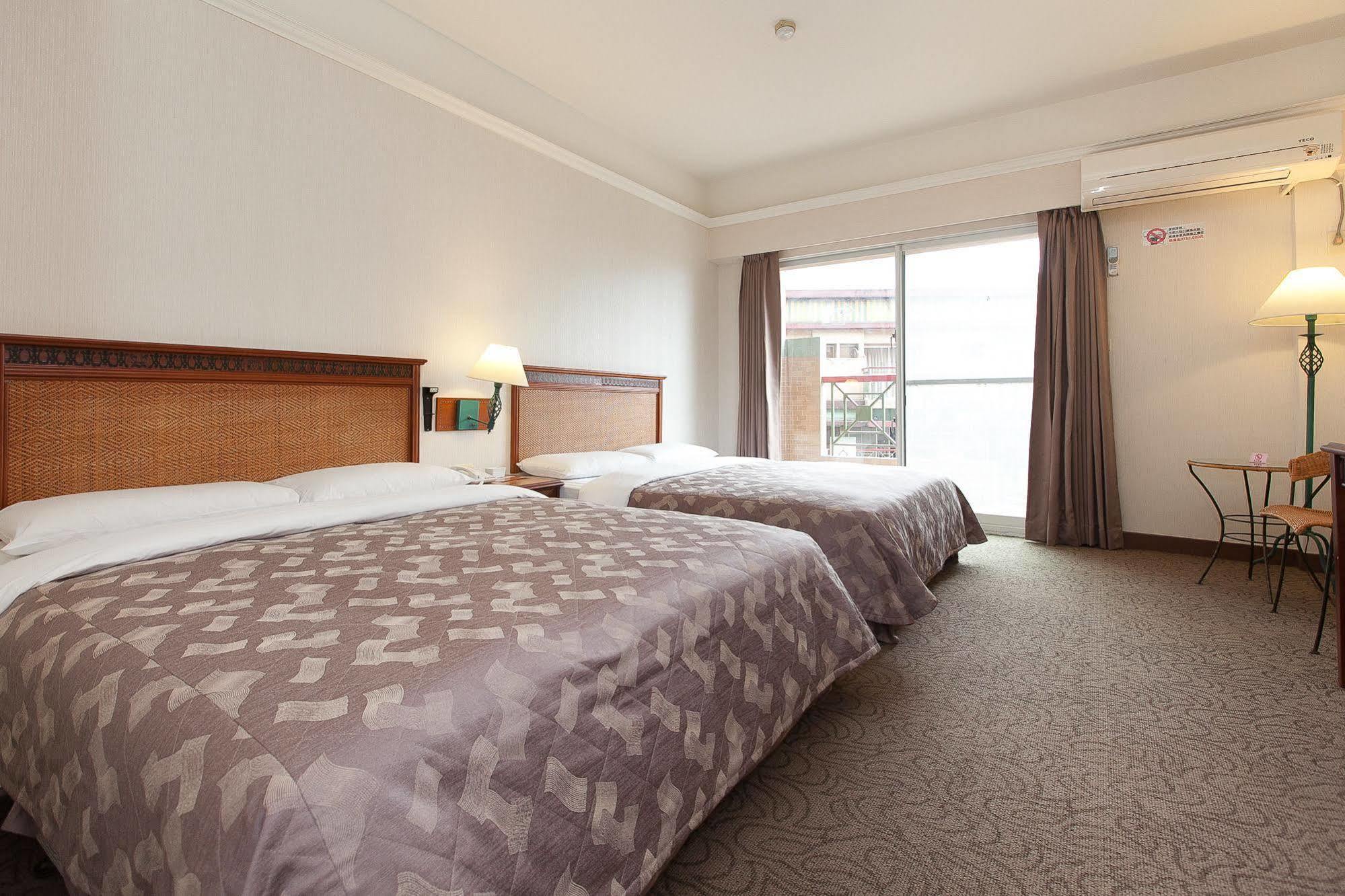 โกยา ฮอต สปริง โฮเต็ลแอนด์สปา Hotel Wenquan ภายนอก รูปภาพ