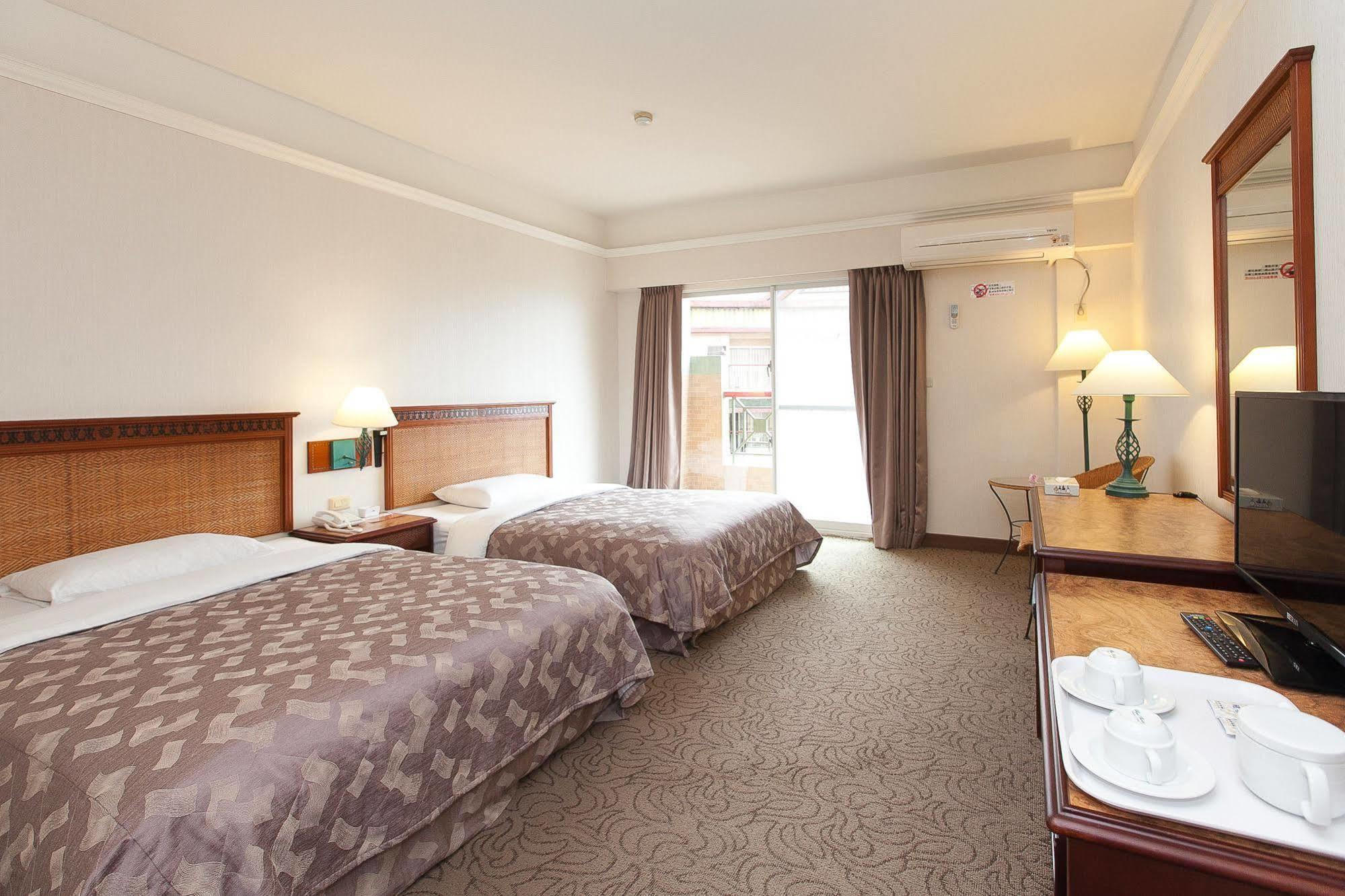 โกยา ฮอต สปริง โฮเต็ลแอนด์สปา Hotel Wenquan ภายนอก รูปภาพ